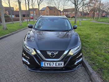 Used Nissan Qashqai 2017 for sale - 77753560: Photo