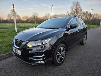 Used Nissan Qashqai 2017 for sale - 77753560: Photo