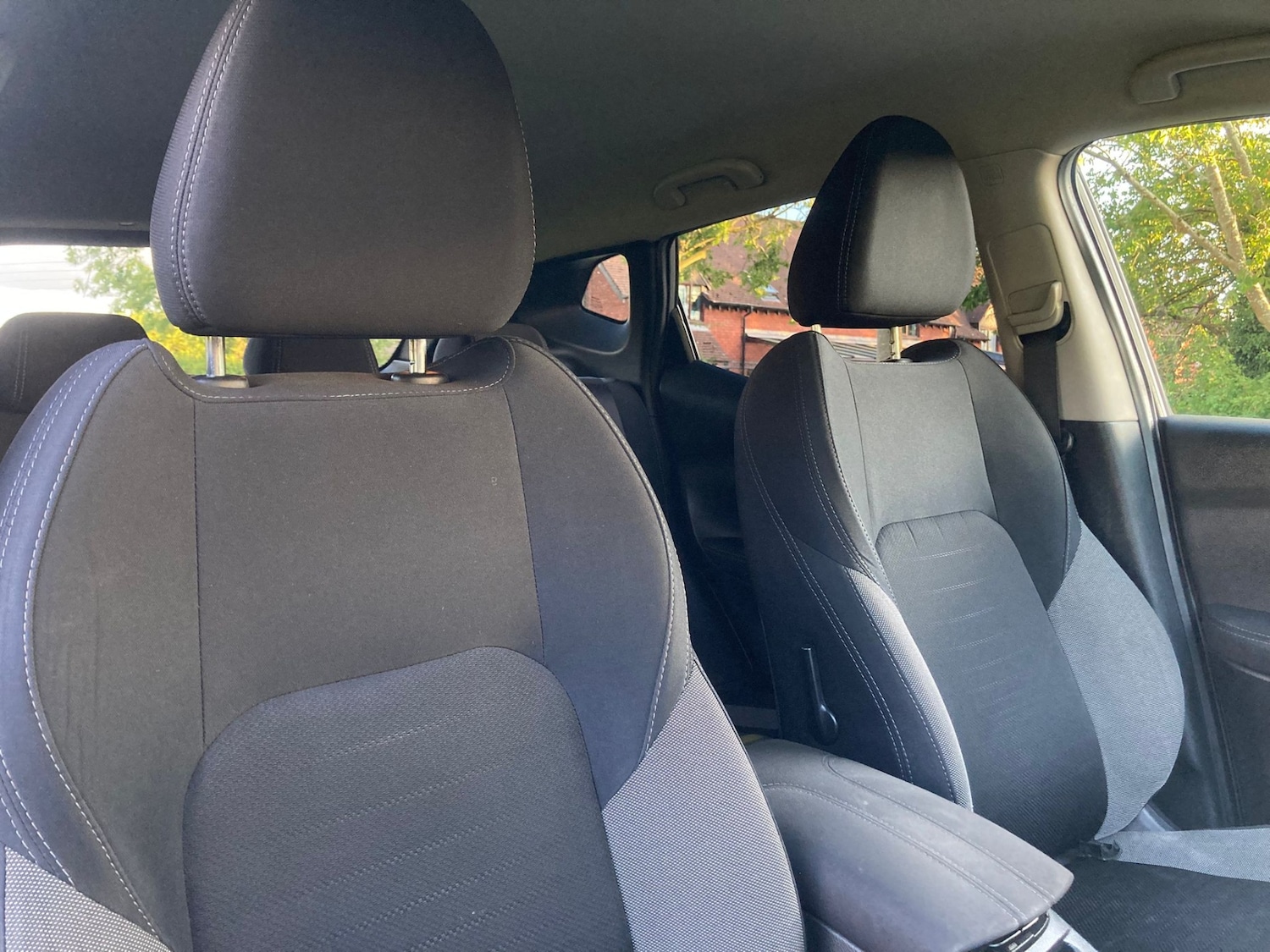 Used Nissan Qashqai 2017 for sale - 77125117: Photo 33