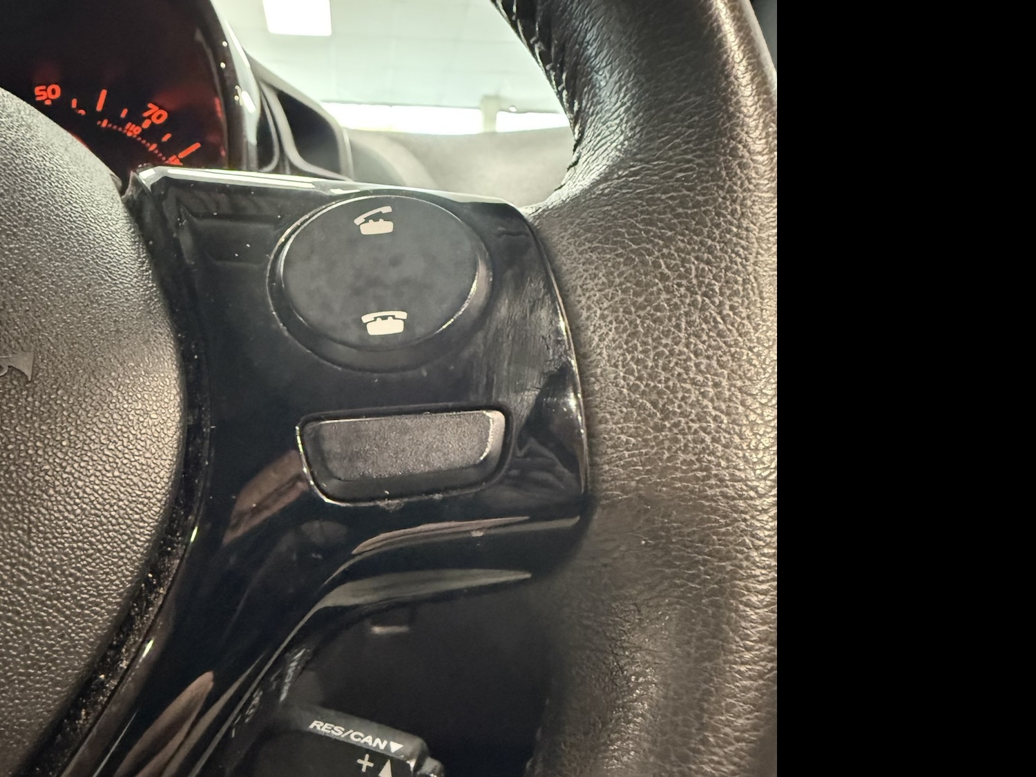 Used Peugeot 108 2015 for sale - 76391452: Photo 18