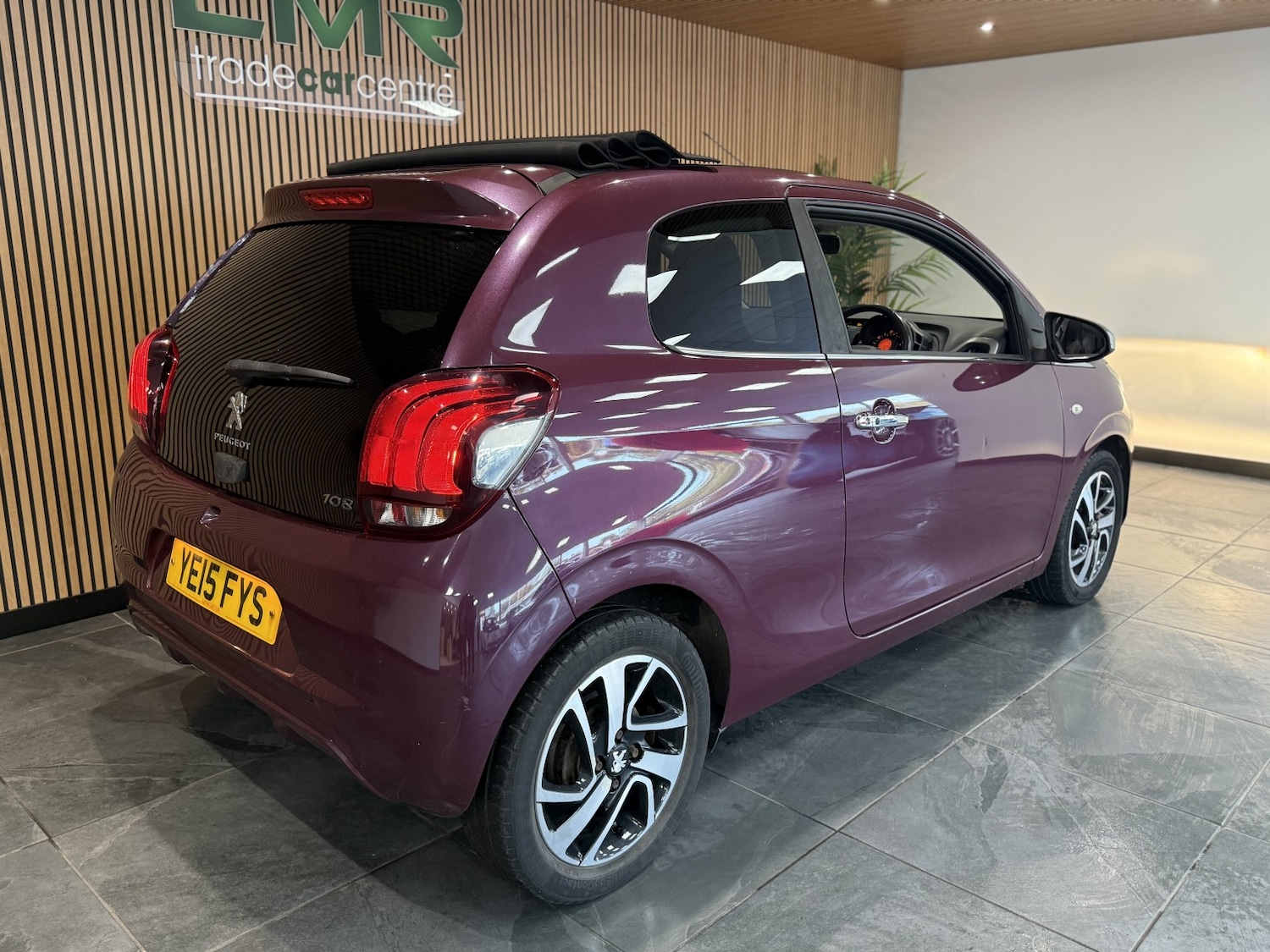 Used Peugeot 108 2015 for sale - 76391452: Photo 6