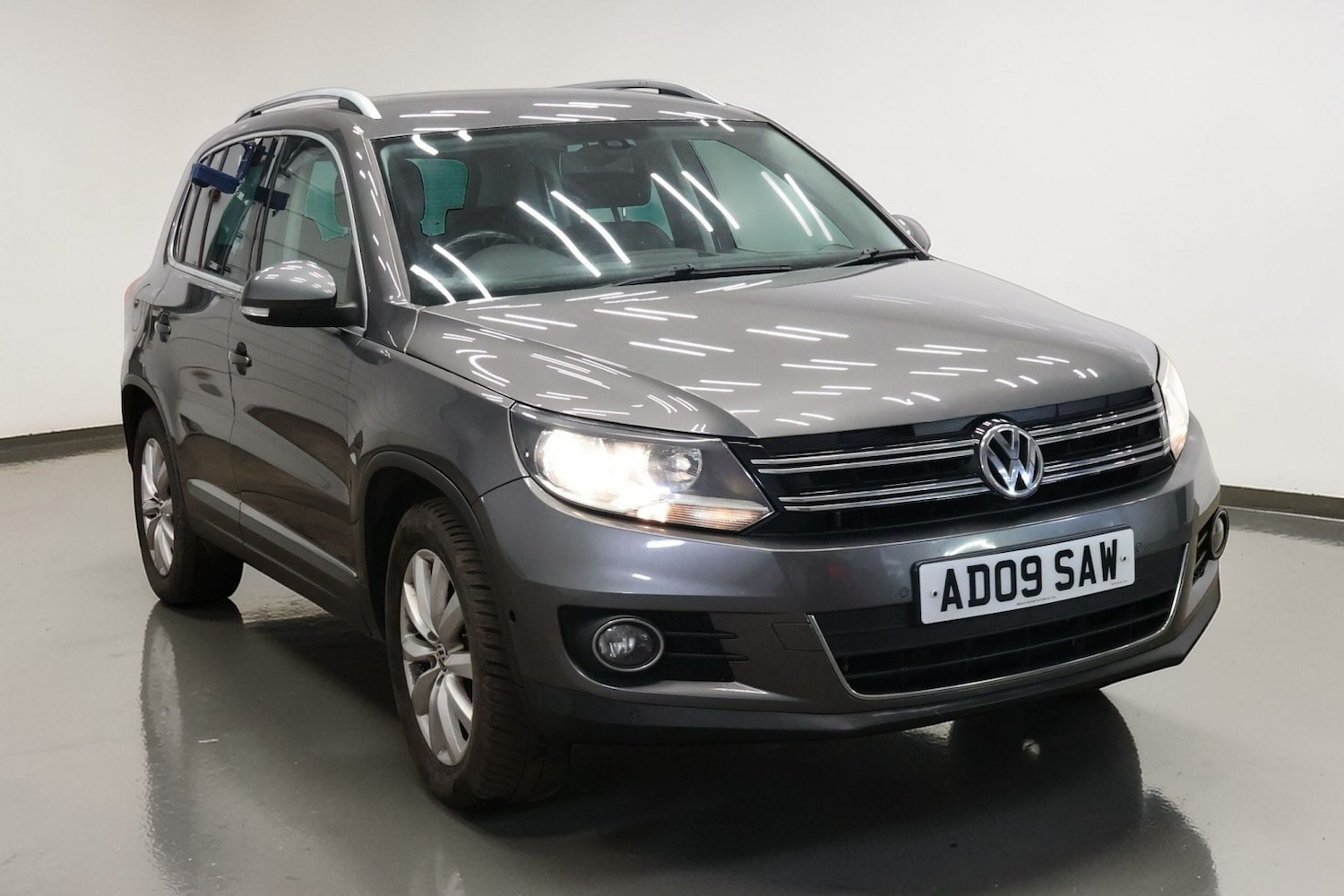 Used Volkswagen Tiguan 2015 for sale - 77864831: Photo 3
