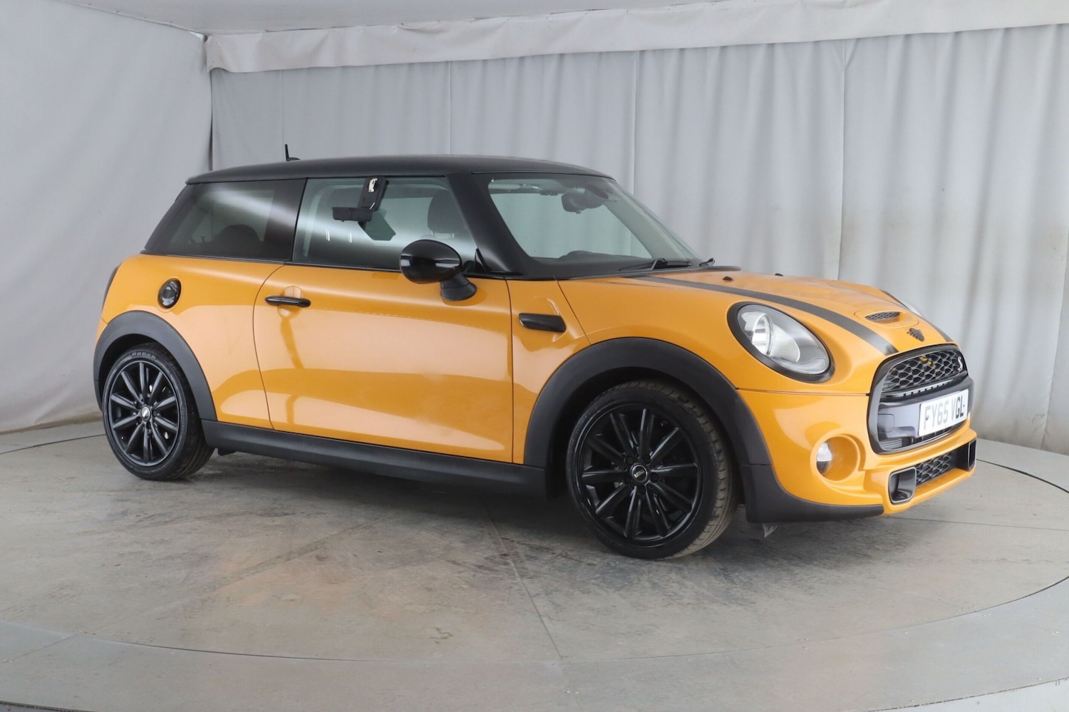 Used MINI Hatch 2015 for sale - 76391451: Photo 1