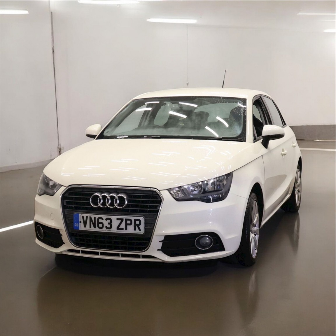 Used Audi A1 2014 for sale - 76547807: Photo 5