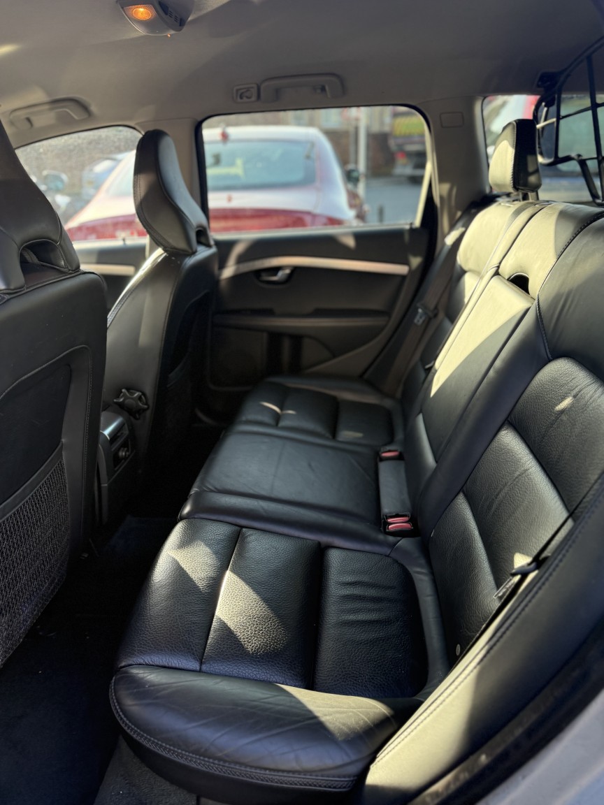 Used Volvo XC70 2012 for sale - 77735825: Photo 19