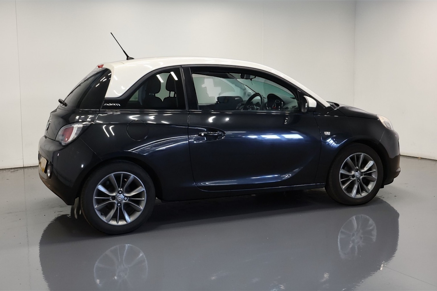 Used Vauxhall ADAM 2016 for sale - 77954022: Photo 4