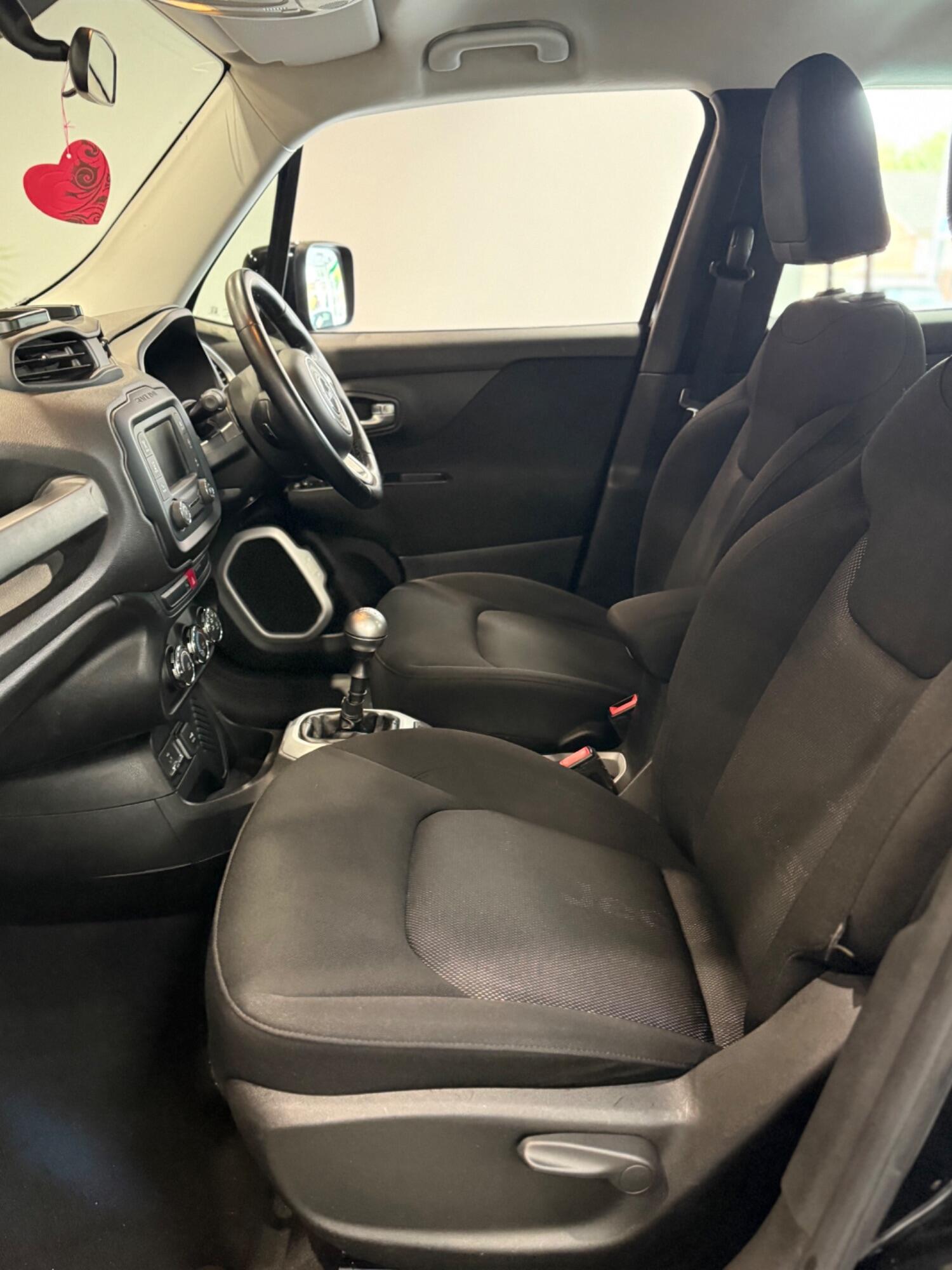 Used Jeep Renegade 2016 for sale - 76107271: Photo 24