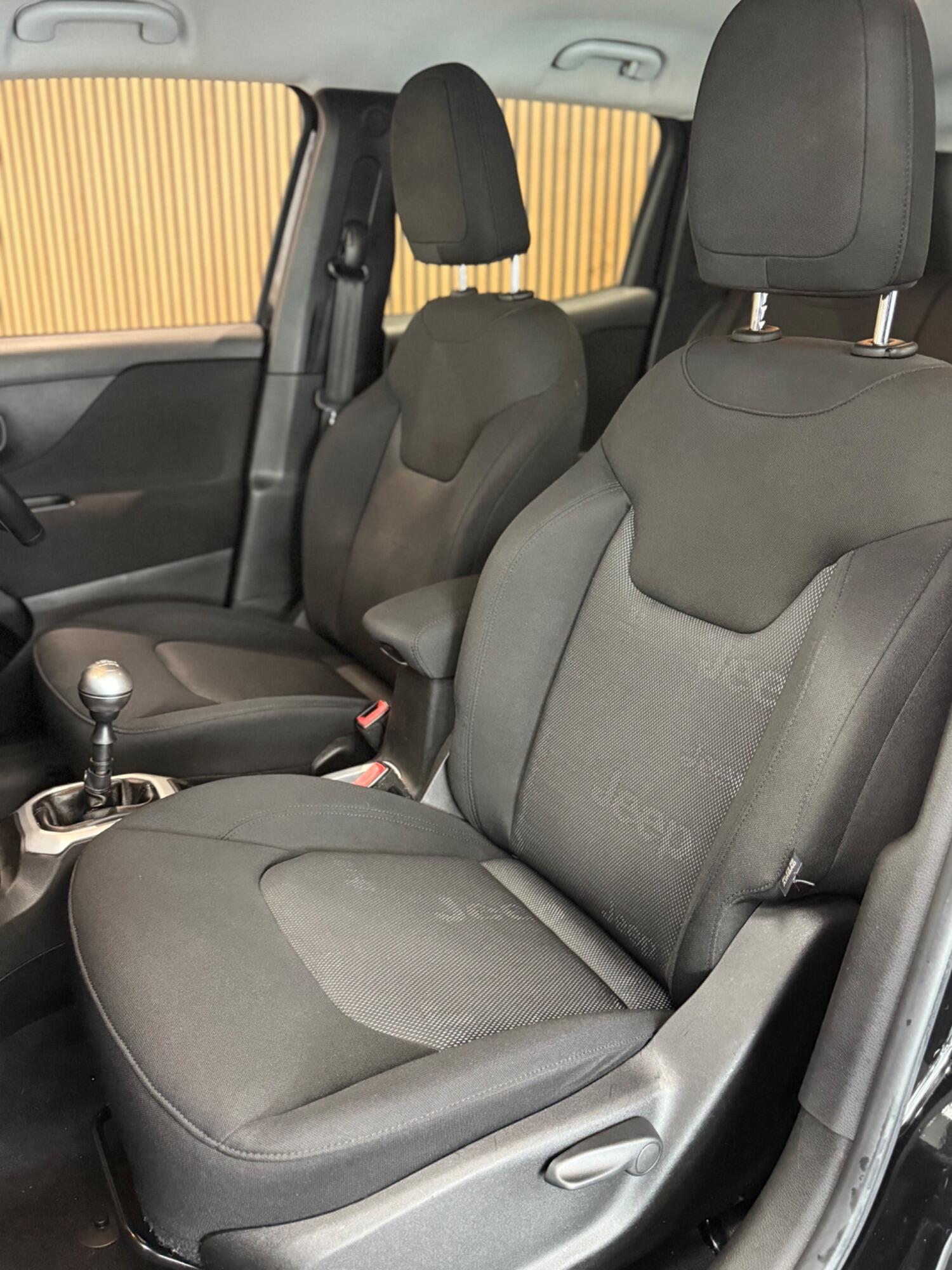 Used Jeep Renegade 2016 for sale - 76107271: Photo 26