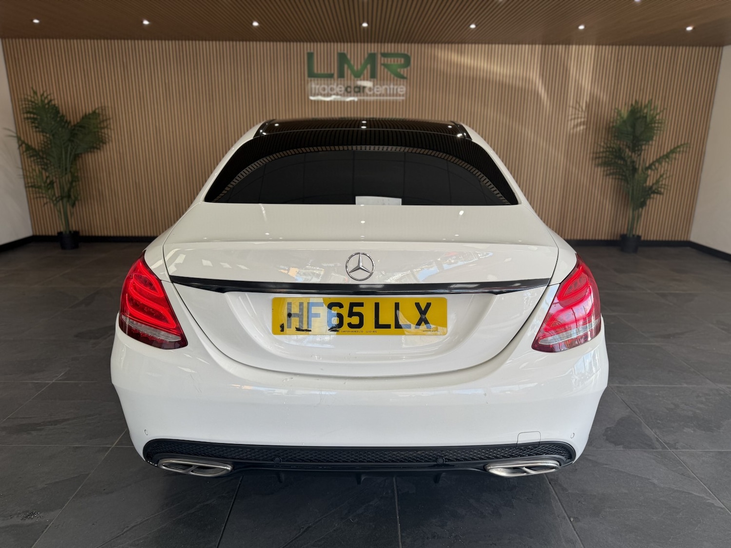 Used Mercedes-Benz C Class 2015 for sale - 76376900: Photo 7
