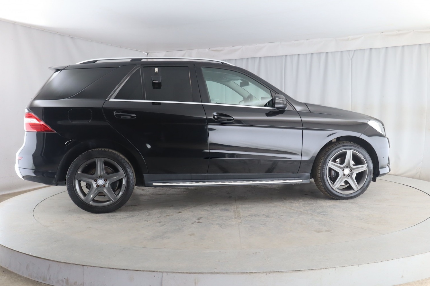 Used Mercedes-Benz M Class 2014 for sale - 76536856: Photo 5