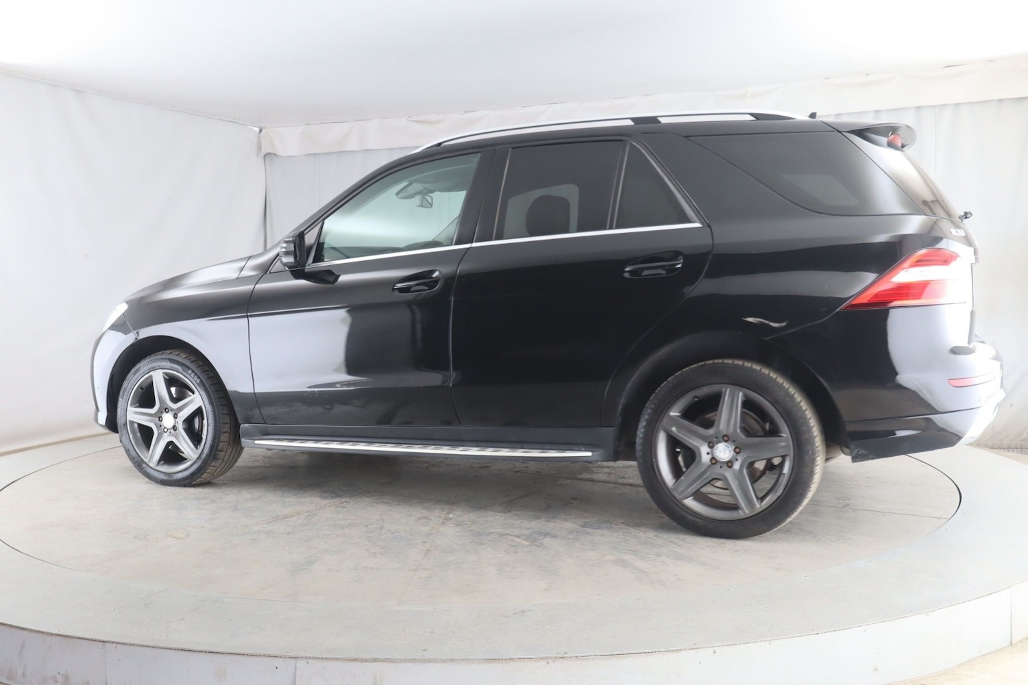 Used Mercedes-Benz M Class 2014 for sale - 76536856: Photo 6