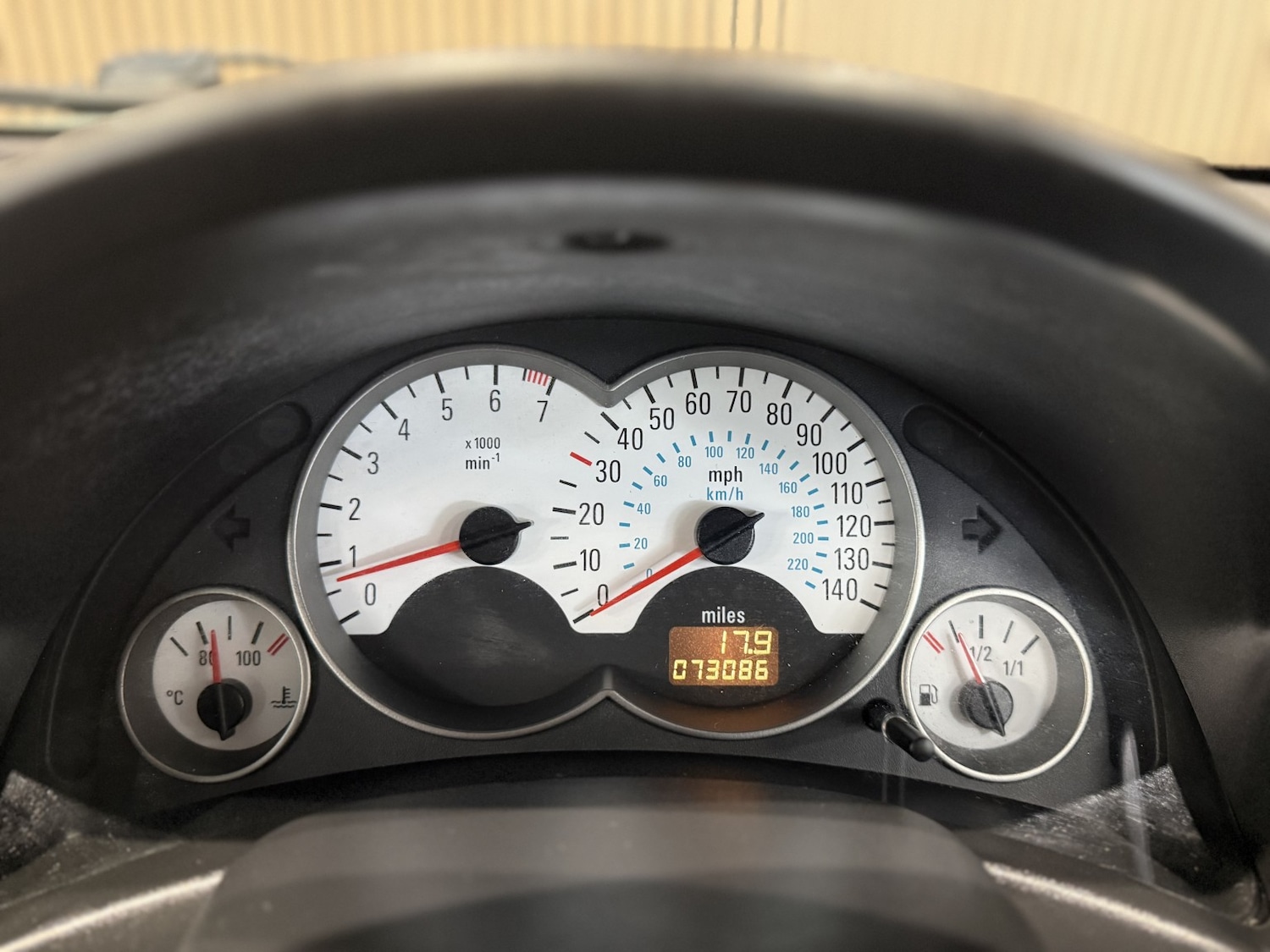 Used Vauxhall Corsa 2002 for sale - 77584478: Photo 11