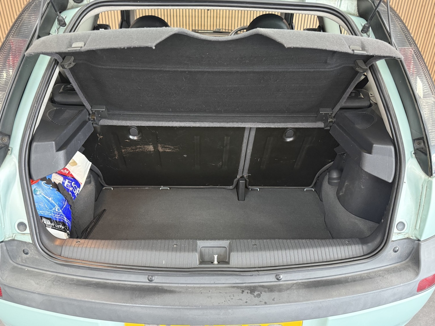 Used Vauxhall Corsa 2002 for sale - 77584478: Photo 22