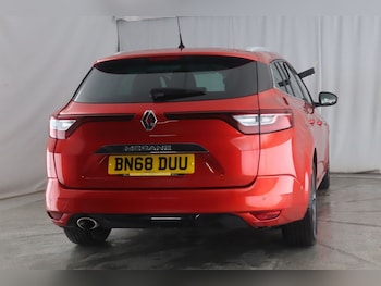Used Renault Megane 2018 for sale - 76547947: Photo
