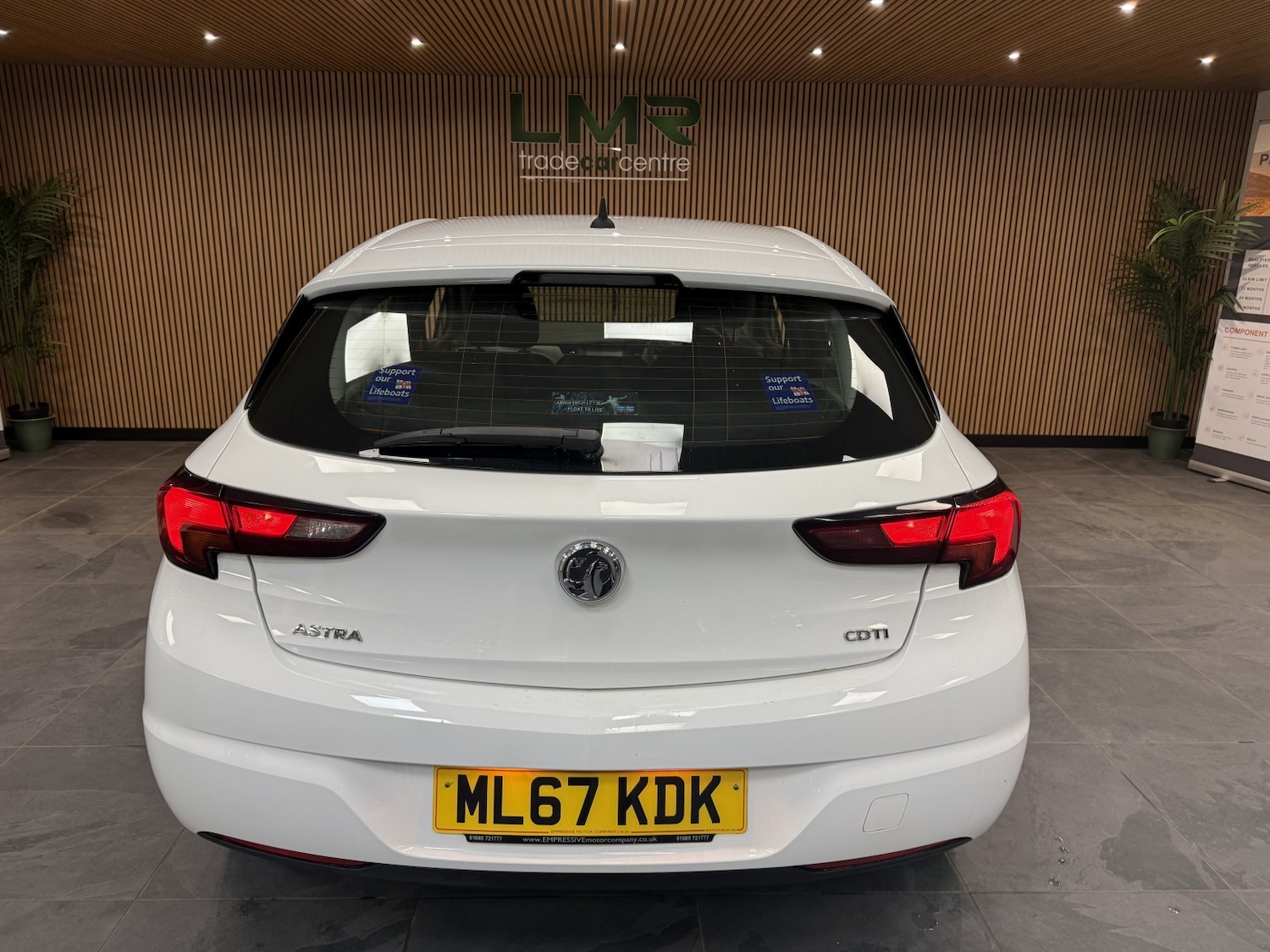 Used Vauxhall Astra 2017 for sale - 77385263: Photo 4