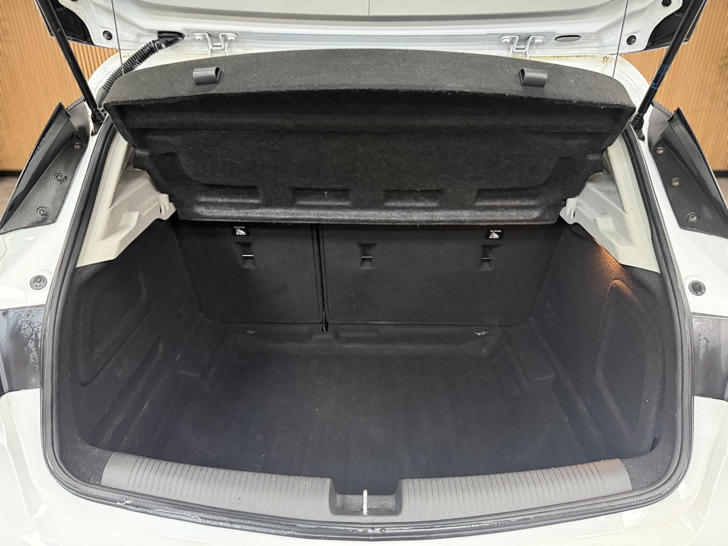 Used Vauxhall Astra 2017 for sale - 77385263: Photo 9