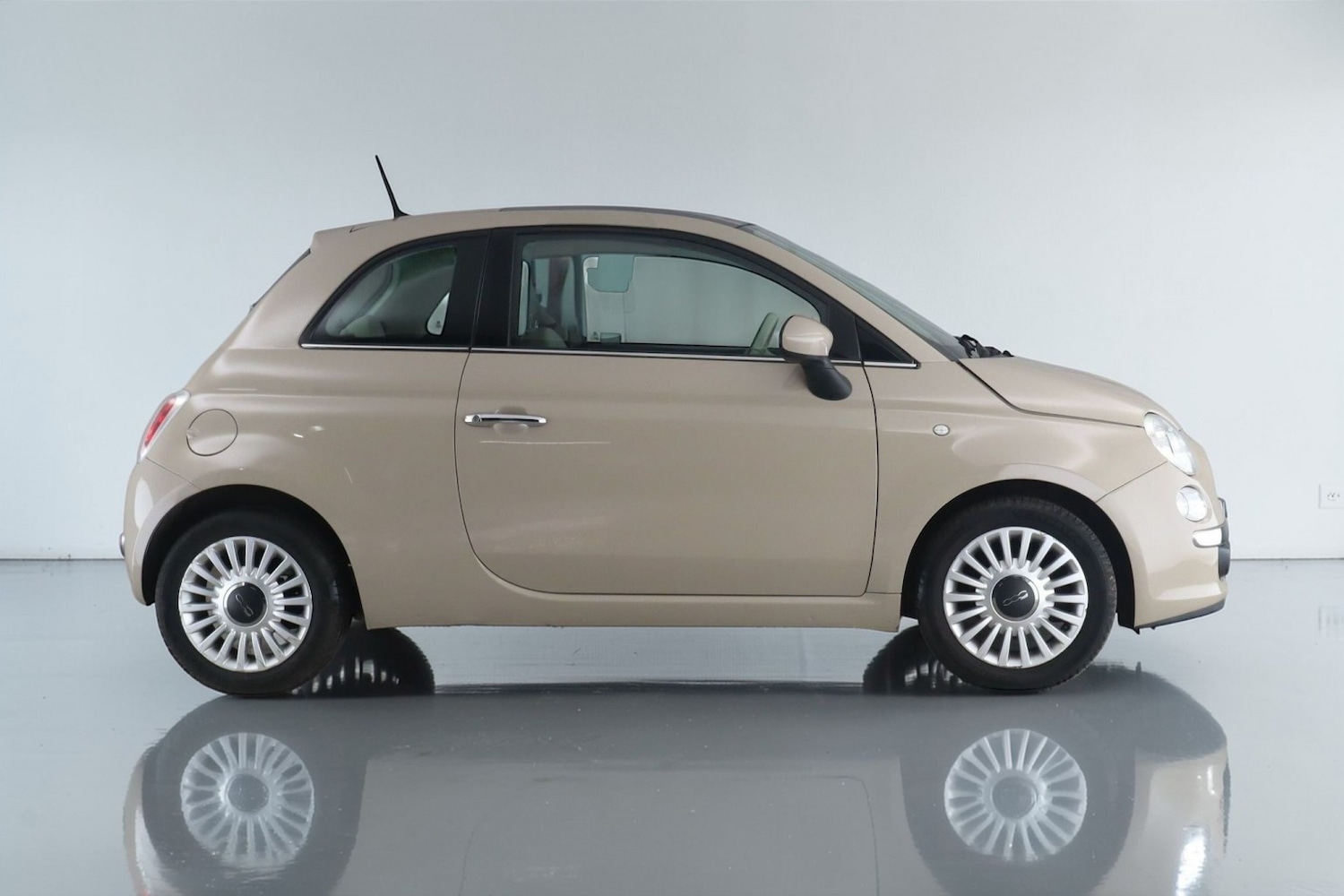 Used Fiat 500 2013 for sale - 77729555: Photo 4