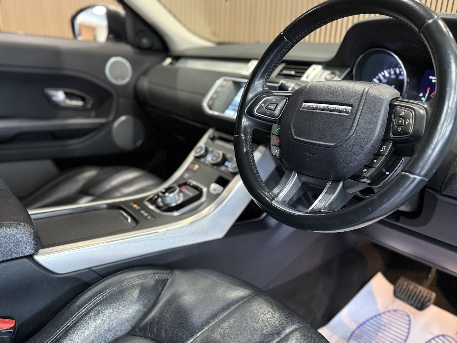 Used Land Rover Range Rover Evoque 2015 for sale - 76699290: Photo 16