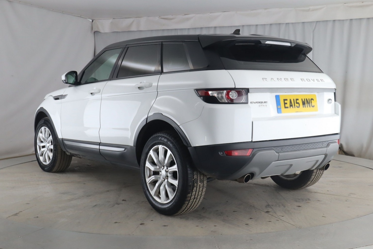 Used Land Rover Range Rover Evoque 2015 for sale - 76699290: Photo 4