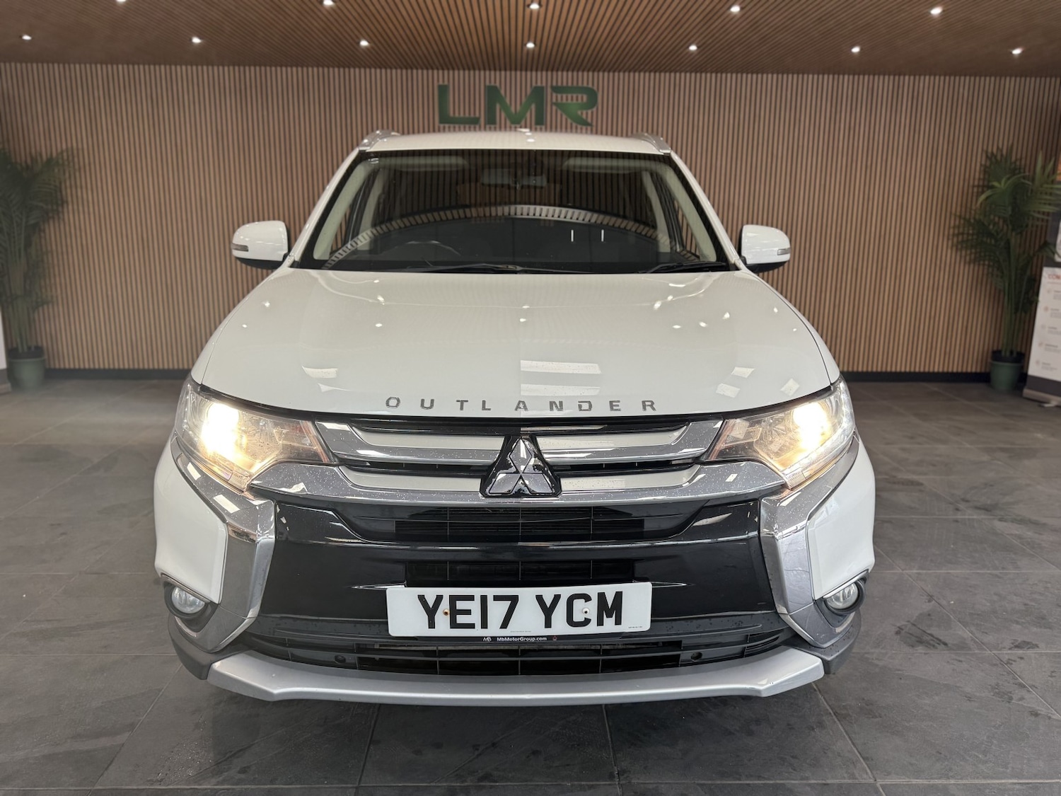 Used Mitsubishi Outlander 2017 for sale - 78045498: Photo 3