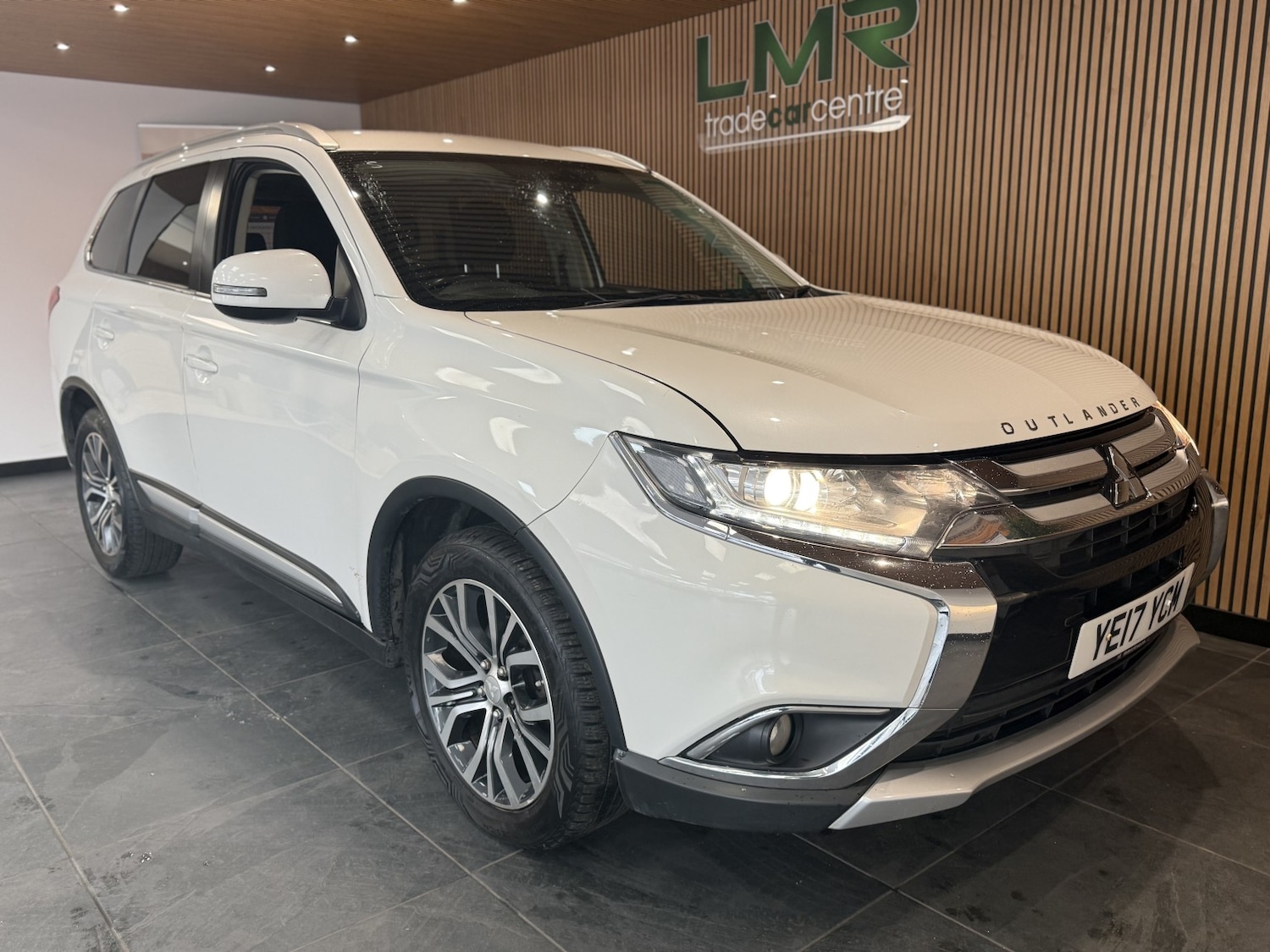 Used Mitsubishi Outlander 2017 for sale - 78045498: Photo 4