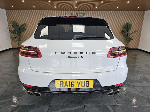 Used Porsche Macan 2016 for sale - 76174098: Photo 10
