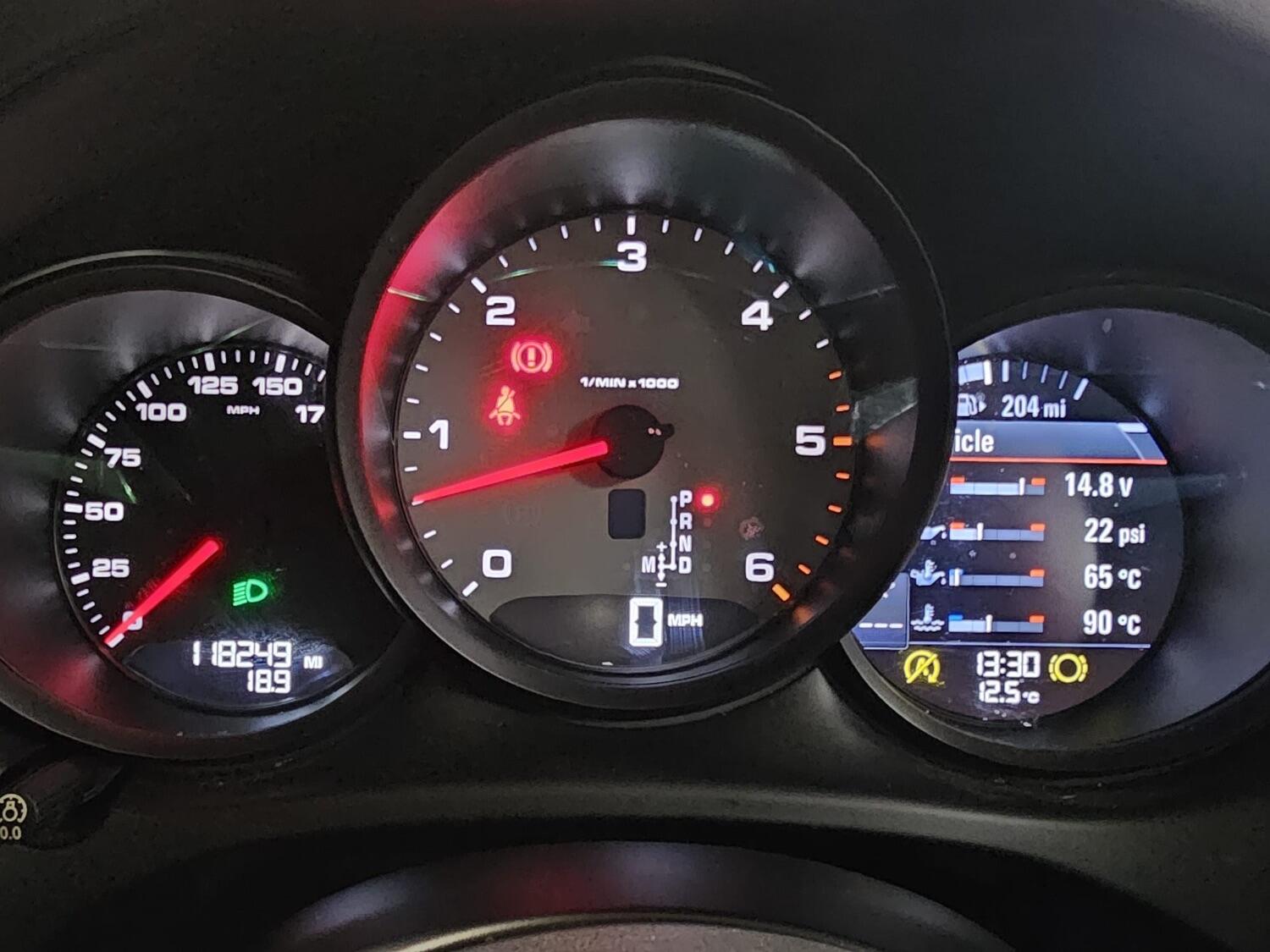 Used Porsche Macan 2016 for sale - 76174098: Photo 21