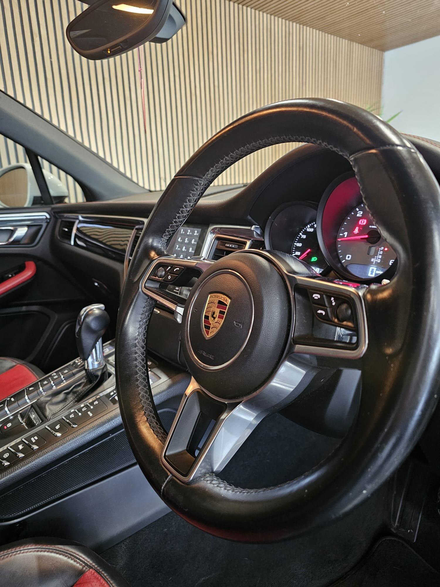 Used Porsche Macan 2016 for sale - 76174098: Photo 27