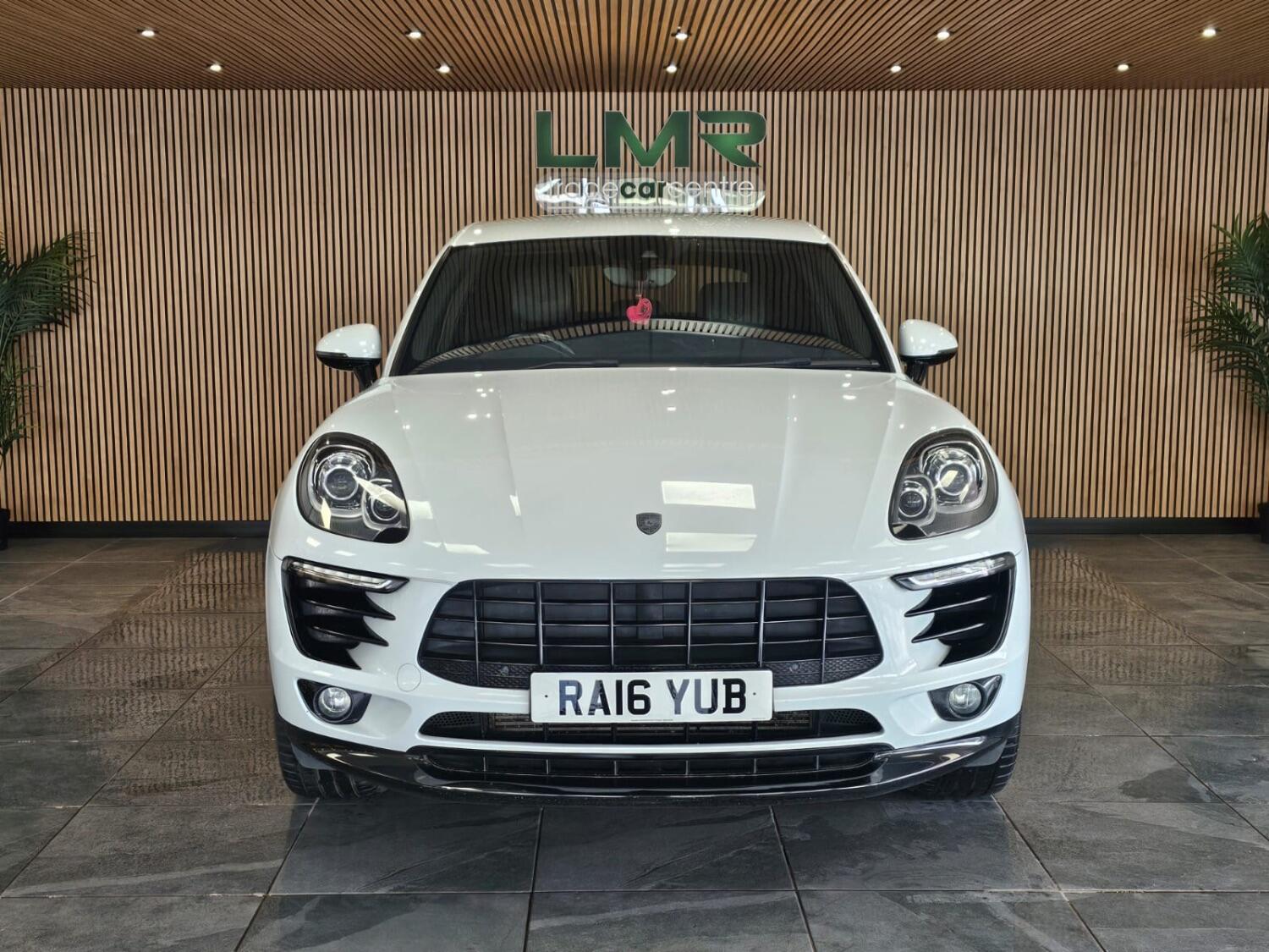 Used Porsche Macan 2016 for sale - 76174098: Photo 3