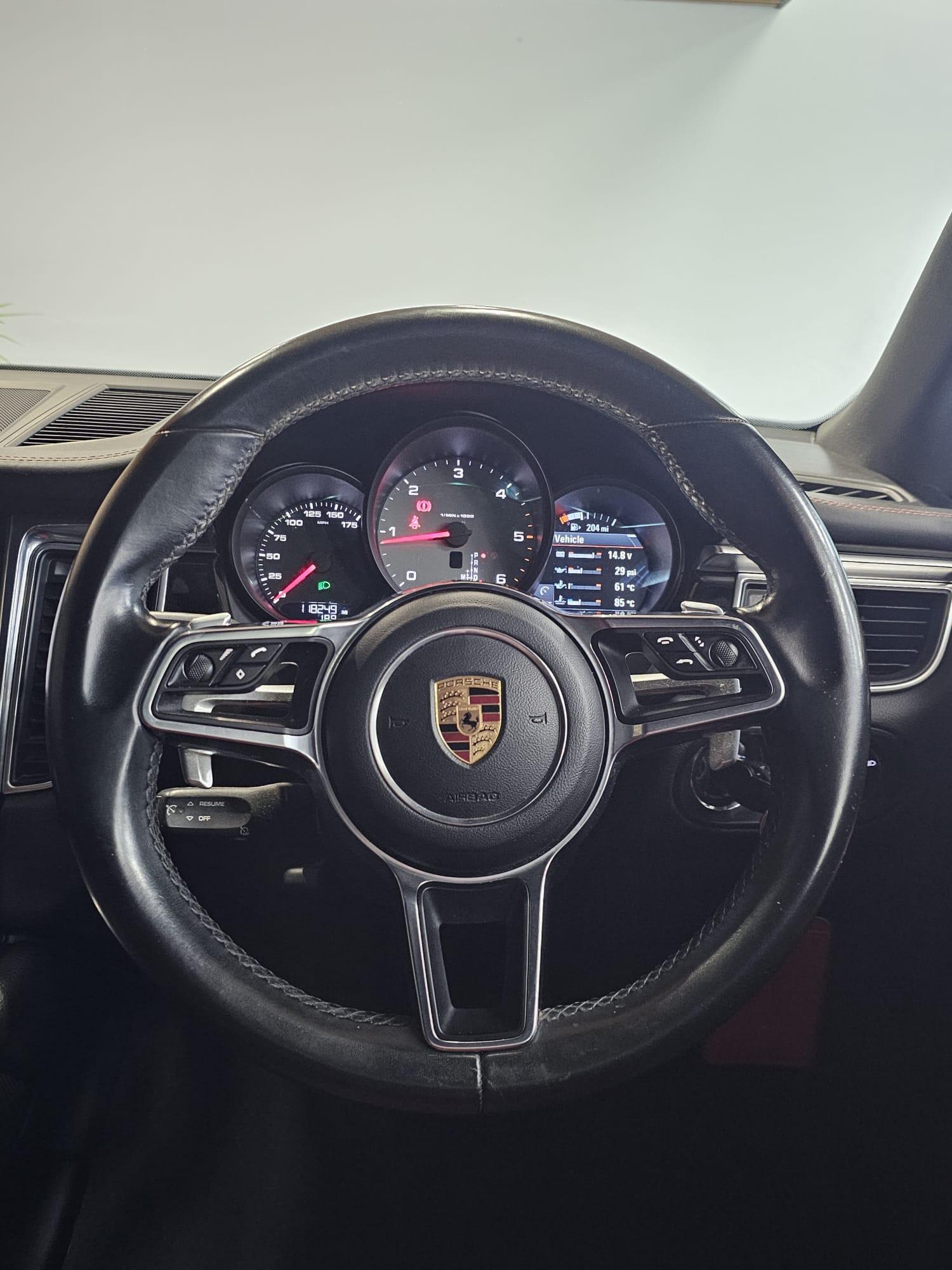 Used Porsche Macan 2016 for sale - 76174098: Photo 34