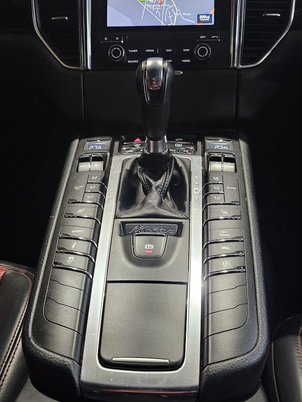 Used Porsche Macan 2016 for sale - 76174098: Photo 40