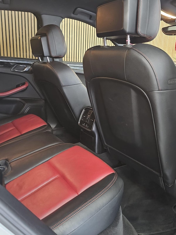 Used Porsche Macan 2016 for sale - 76174098: Photo 42