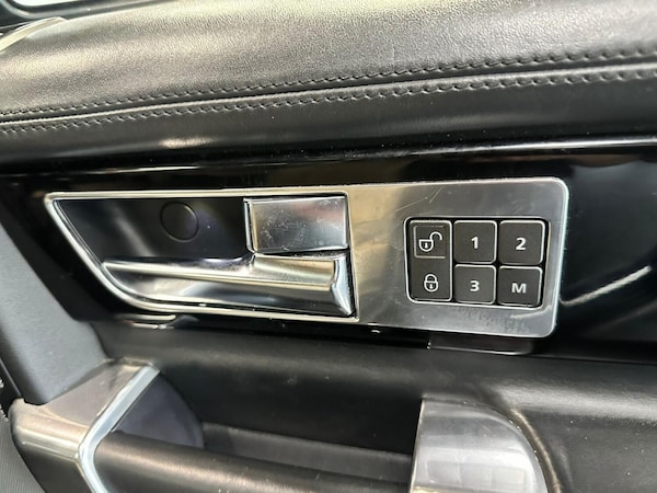 Used Land Rover Discovery 4 2013 for sale - 74938016: Photo 30