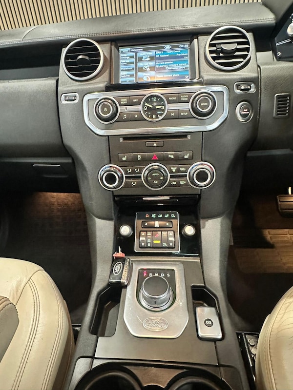 Used Land Rover Discovery 4 2013 for sale - 74938016: Photo 38