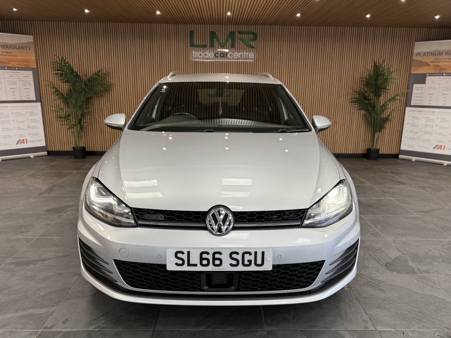 Used Volkswagen Golf 2016 for sale - 76687139: Photo 3