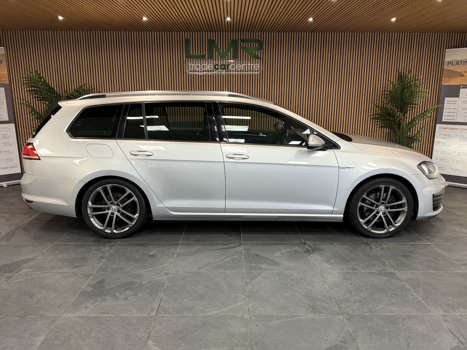 Used Volkswagen Golf 2016 for sale - 76687139: Photo 5