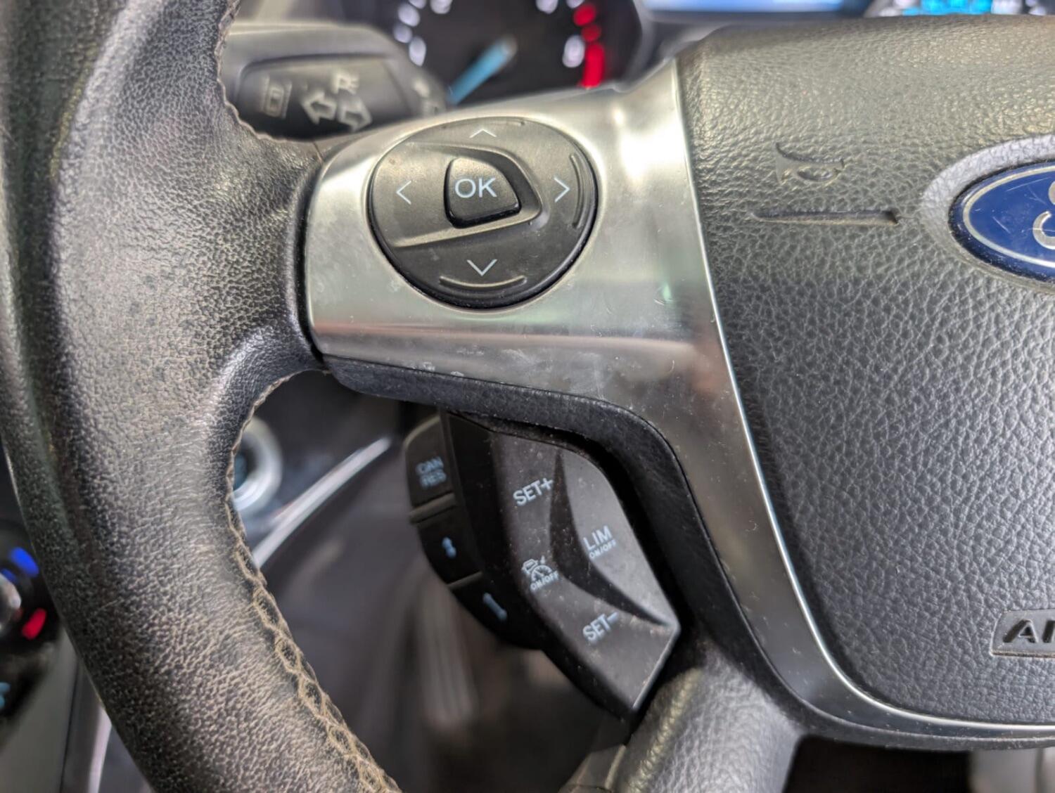 Used Ford Kuga 2015 for sale - 76794505: Photo 15