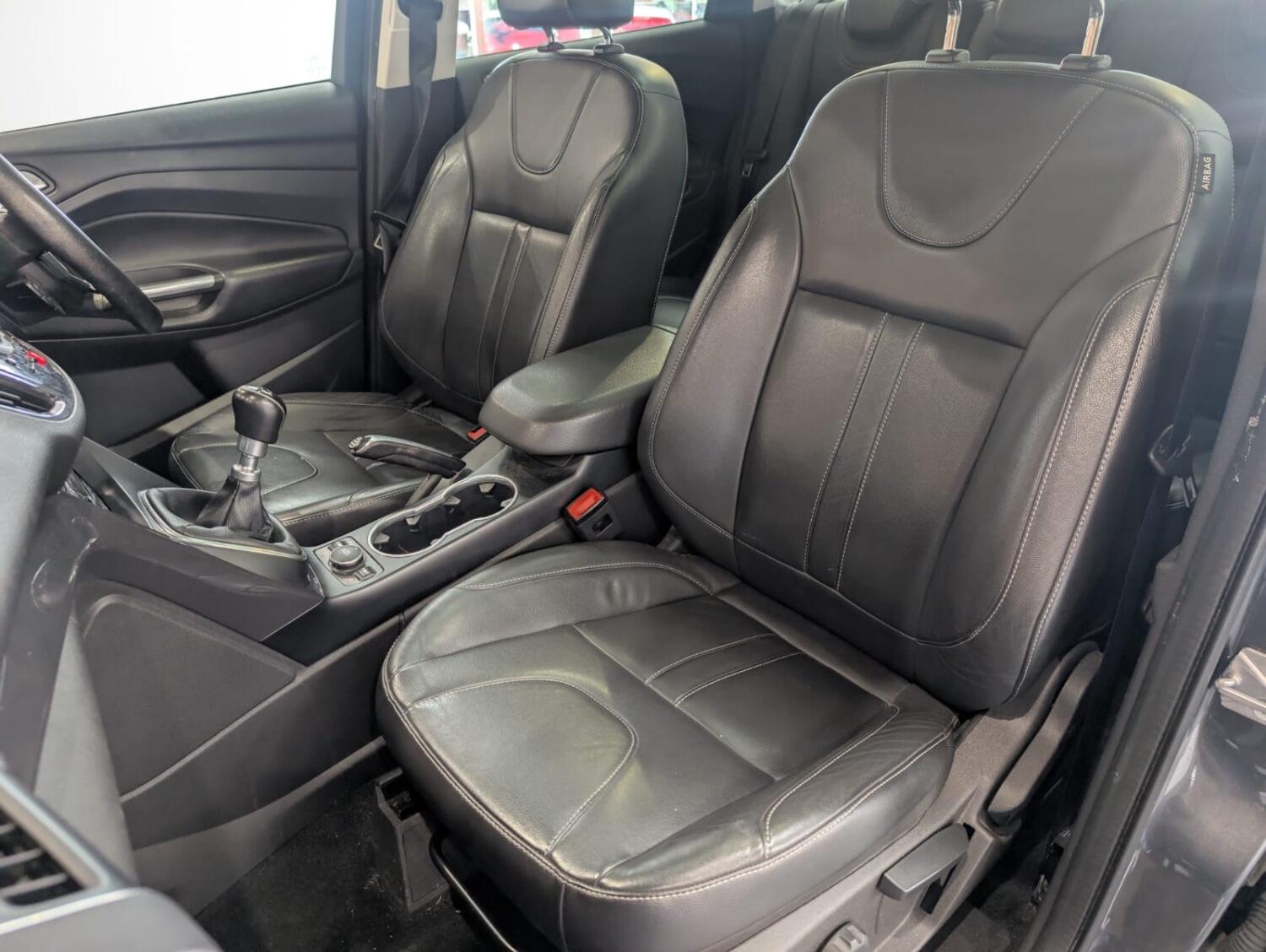 Used Ford Kuga 2015 for sale - 76794505: Photo 27