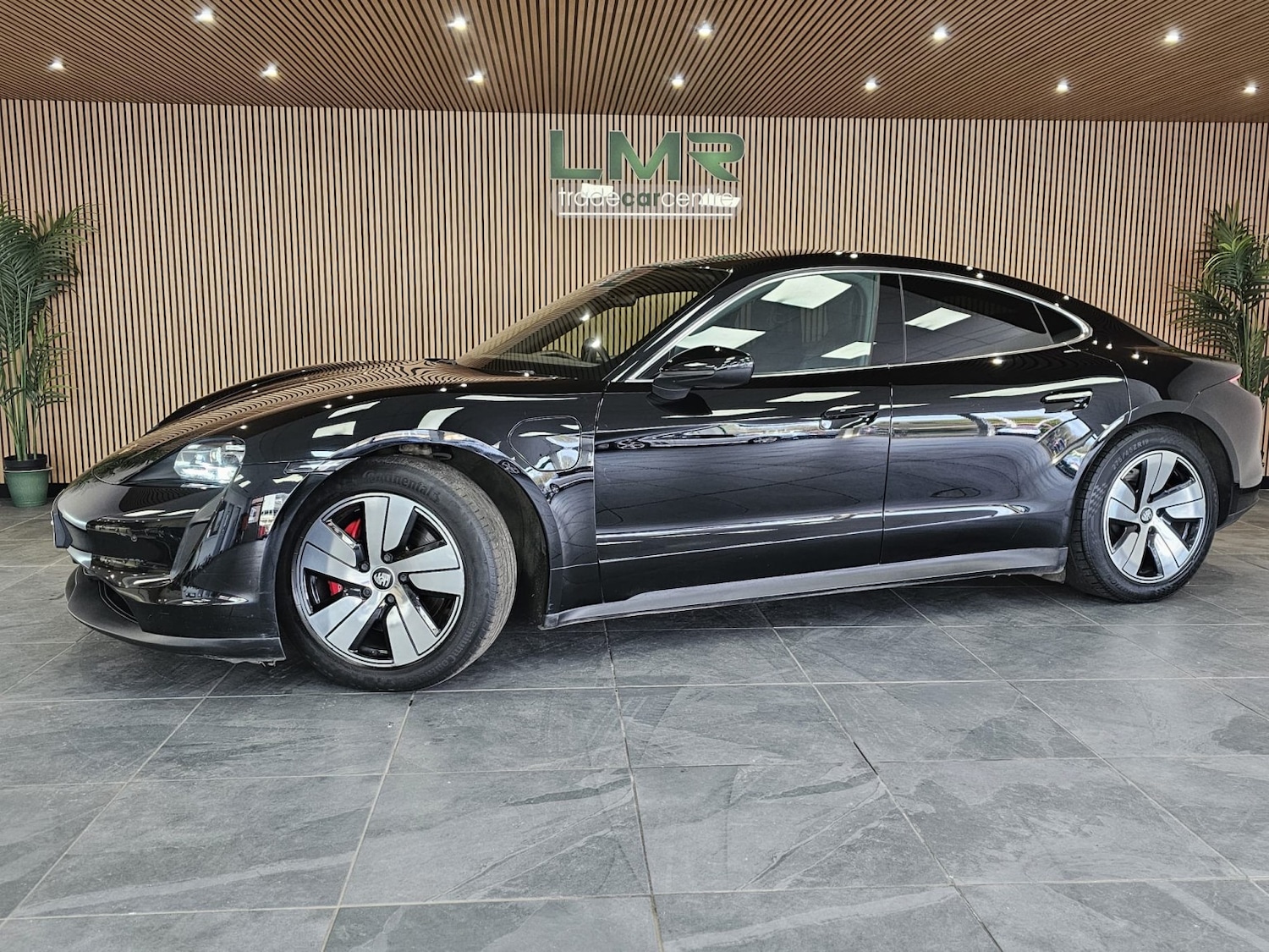 Used Porsche Taycan 2020 for sale - 78131607: Photo 1