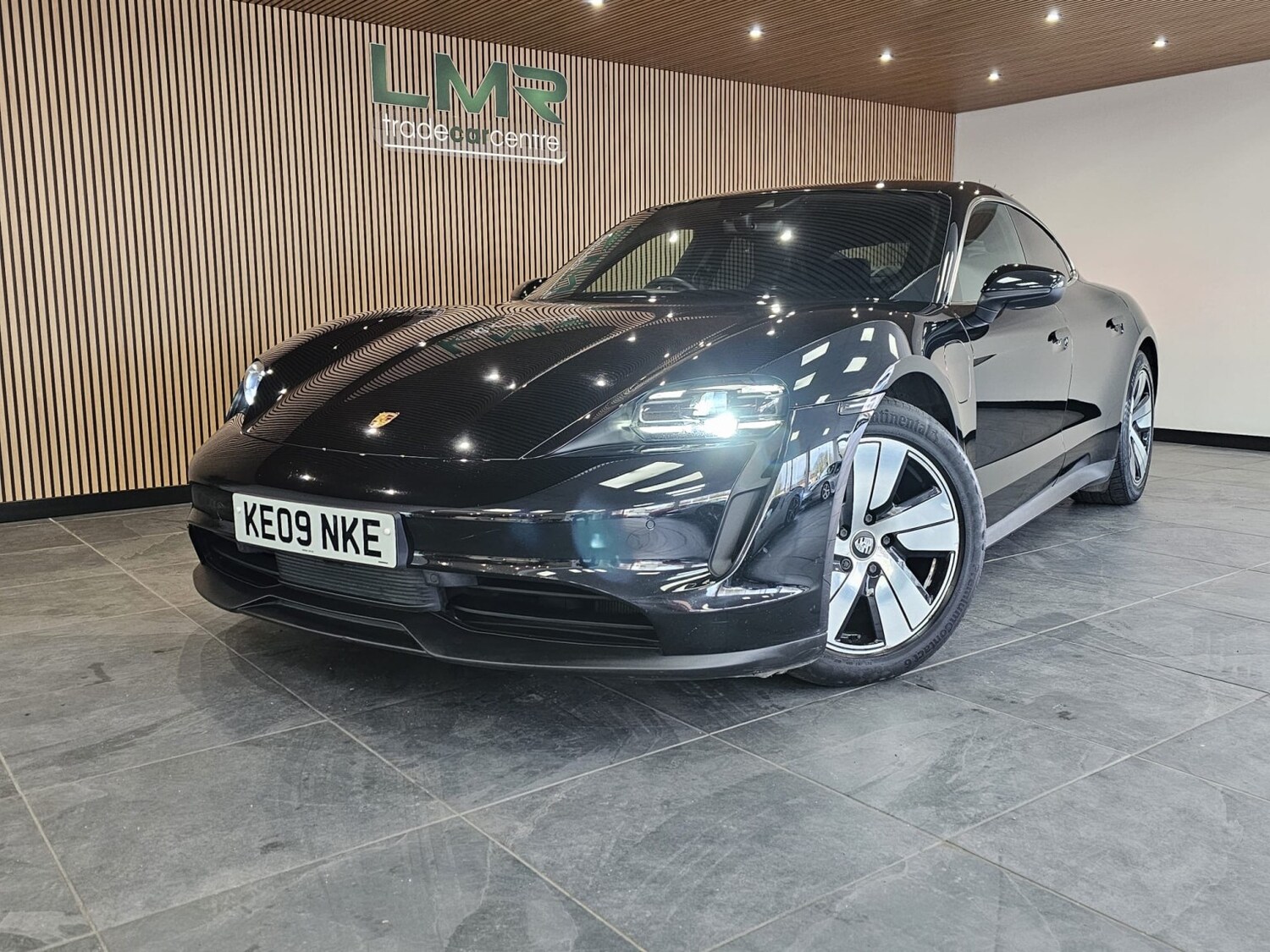 Used Porsche Taycan 2020 for sale - 78131607: Photo 10