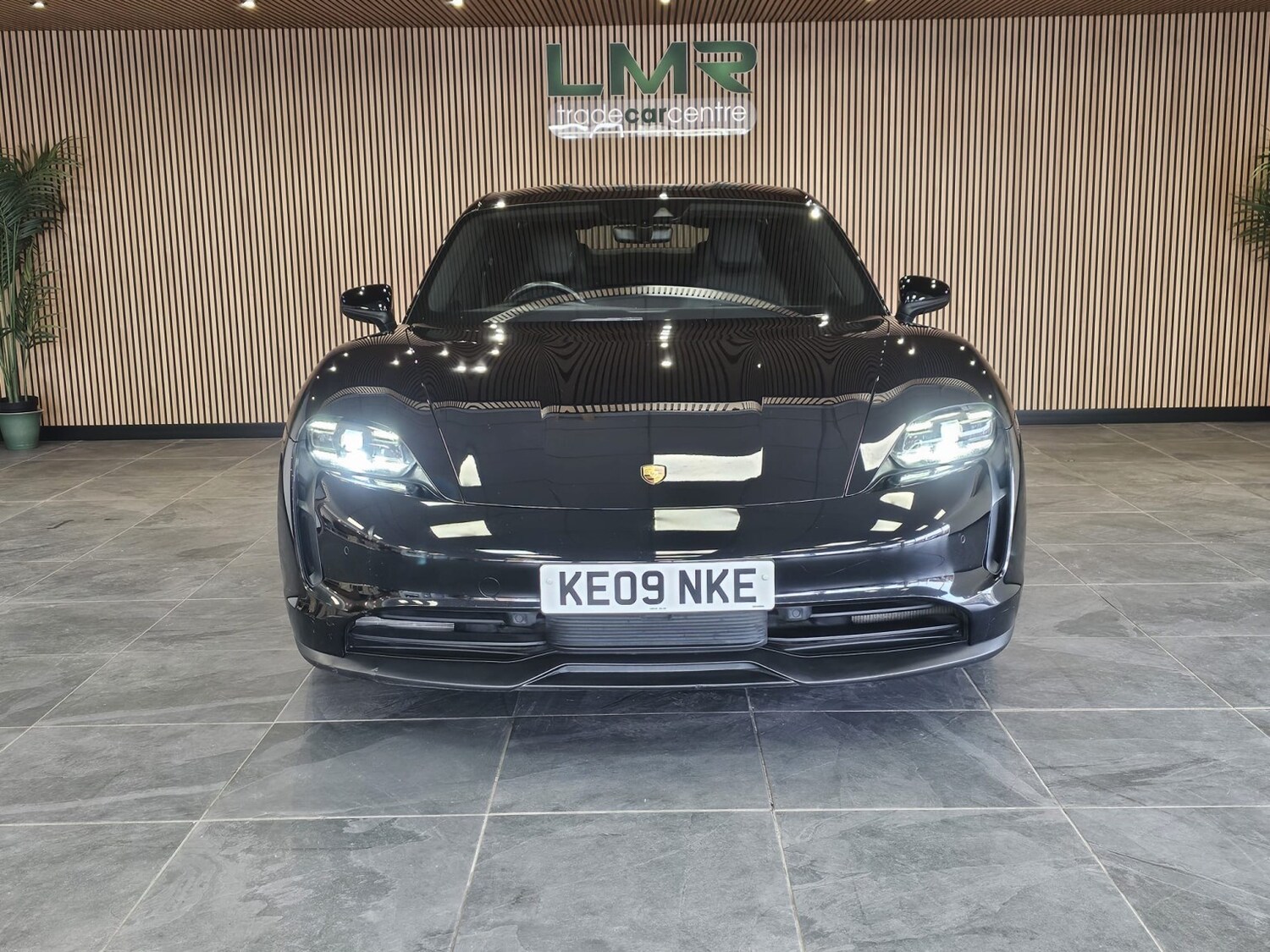 Used Porsche Taycan 2020 for sale - 78131607: Photo 11