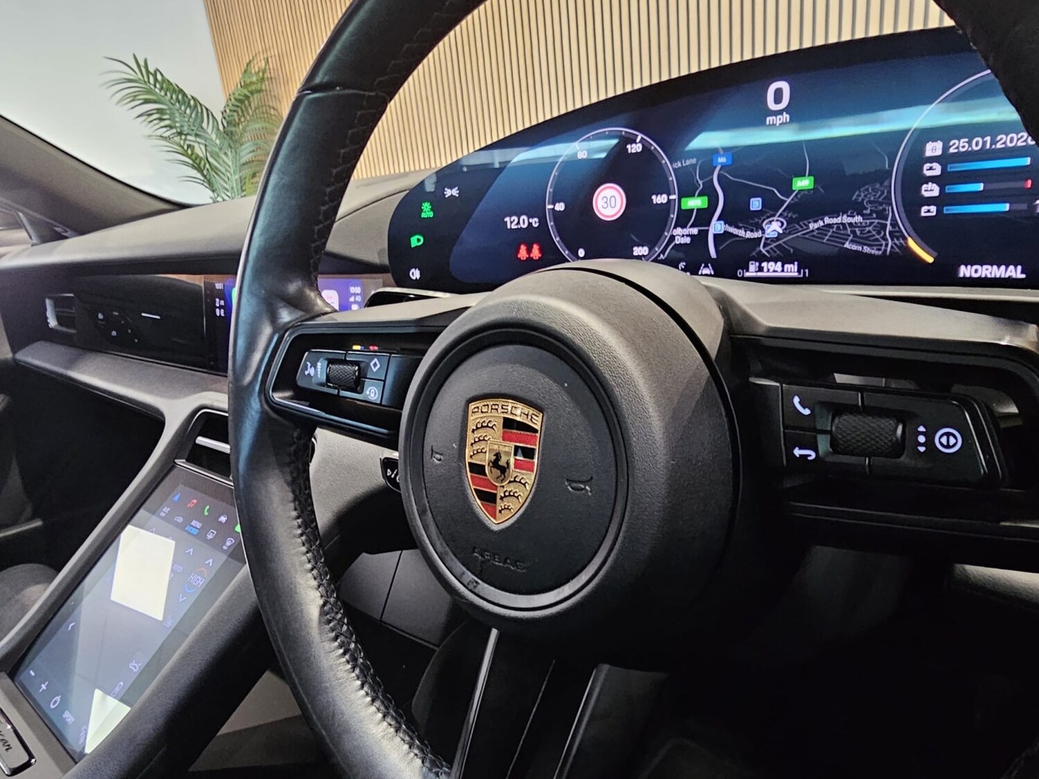 Used Porsche Taycan 2020 for sale - 78131607: Photo 29