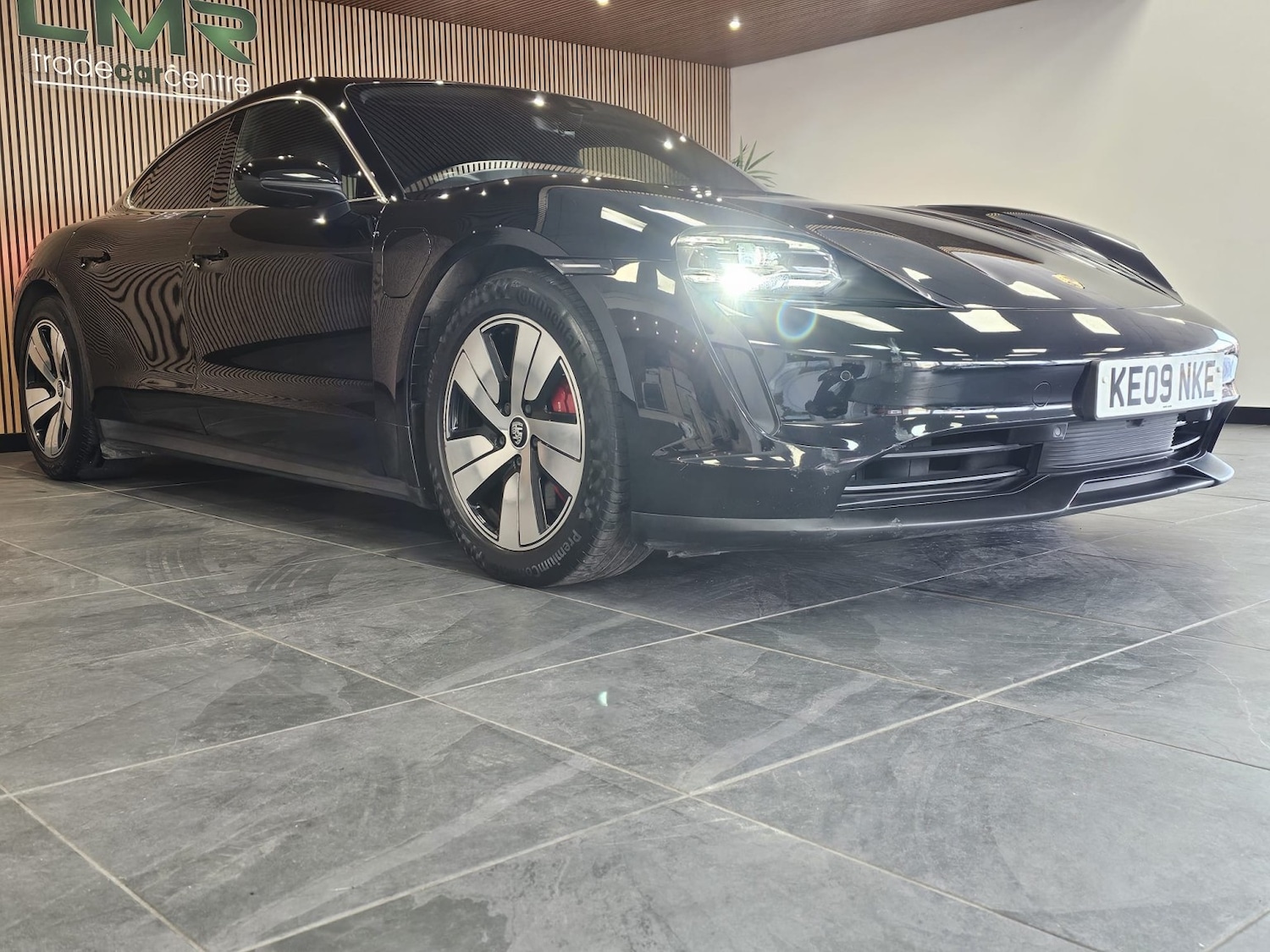 Used Porsche Taycan 2020 for sale - 78131607: Photo 5