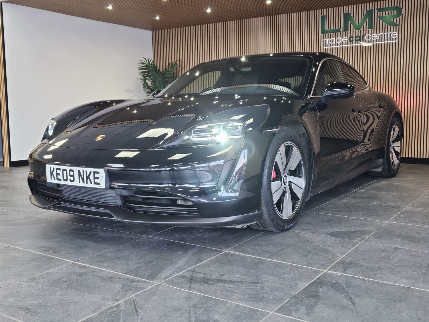 Used Porsche Taycan 2020 for sale - 78131607: Photo 7