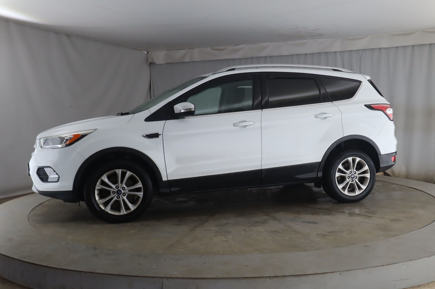 Used Ford Kuga 2017 for sale - 77494706: Photo 4