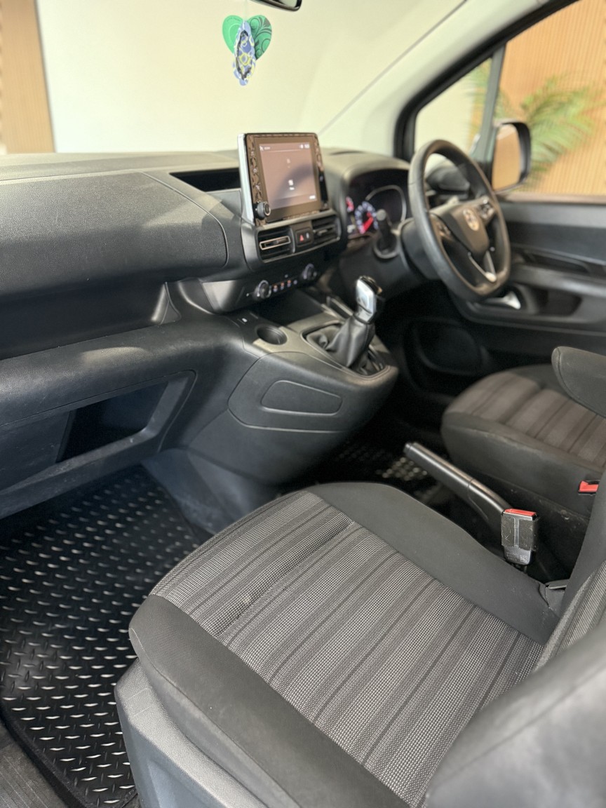 Used Vauxhall Combo Life 2019 for sale - 76699298: Photo 25