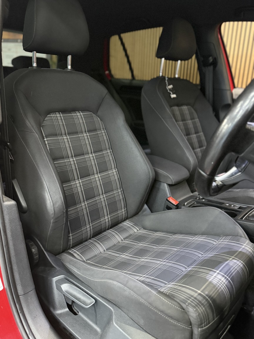 Used Volkswagen Golf 2016 for sale - 76769750: Photo 12