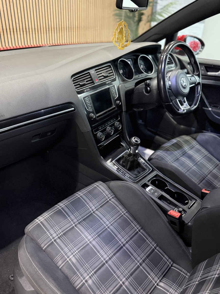 Used Volkswagen Golf 2016 for sale - 76769750: Photo 25