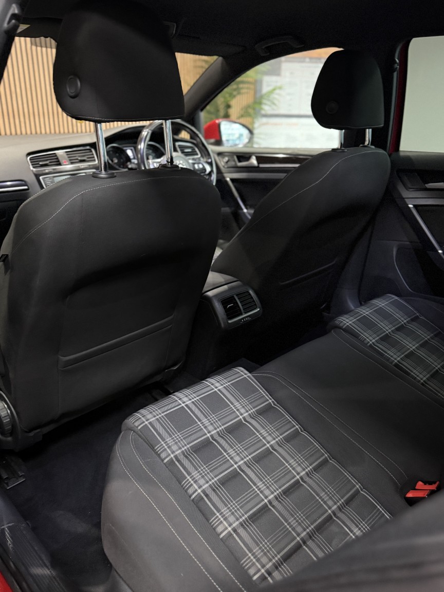 Used Volkswagen Golf 2016 for sale - 76769750: Photo 26