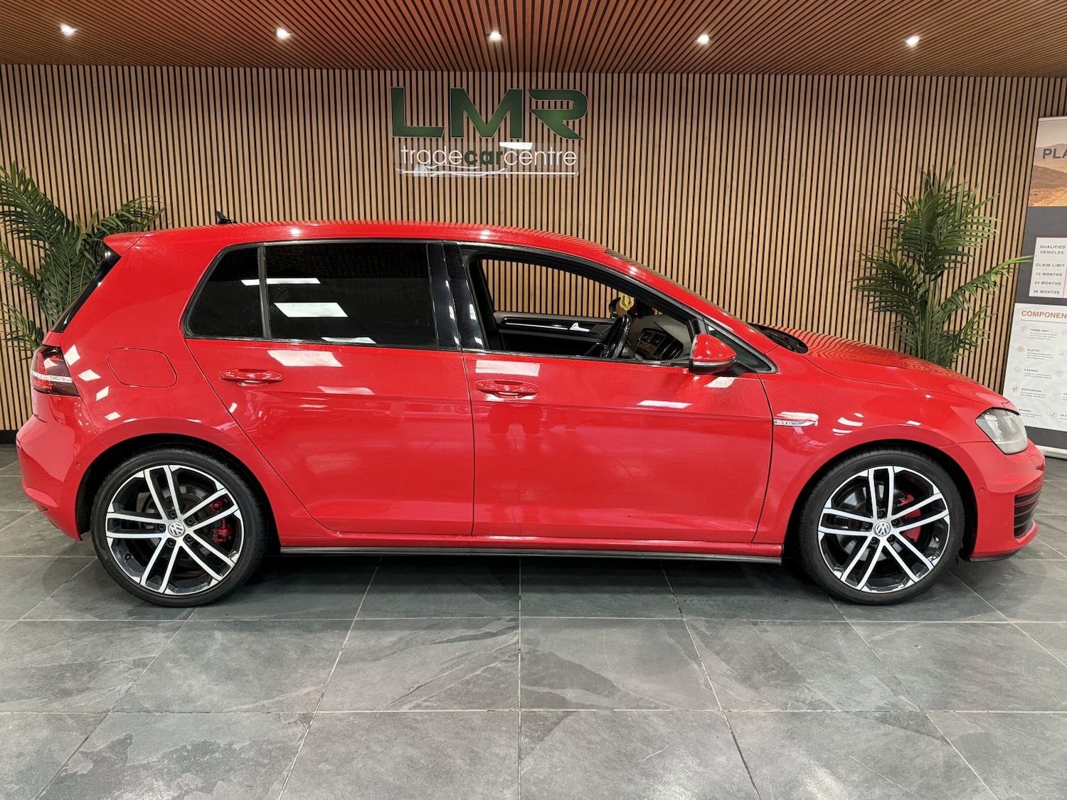 Used Volkswagen Golf 2016 for sale - 76769750: Photo 5